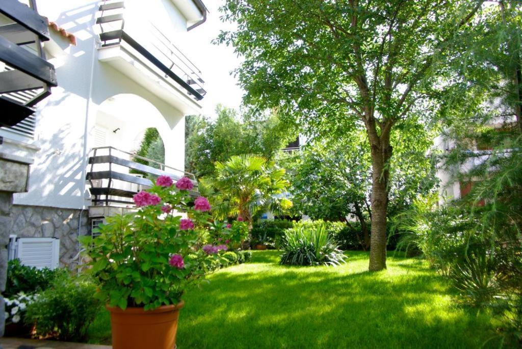 Apartments Bella Vita 2 Малинска Экстерьер фото