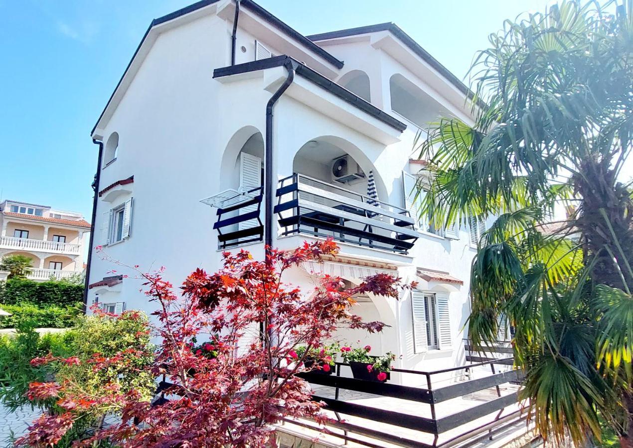 Apartments Bella Vita 2 Малинска Экстерьер фото