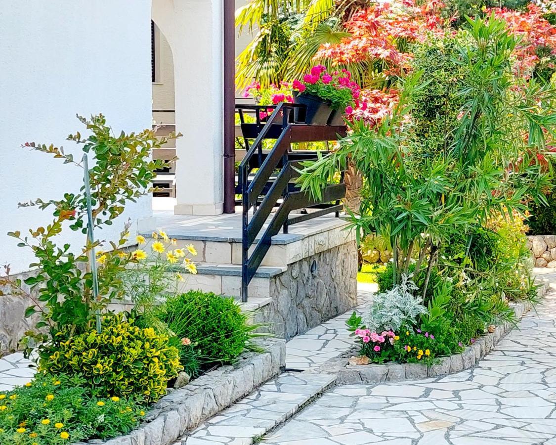 Apartments Bella Vita 2 Малинска Экстерьер фото